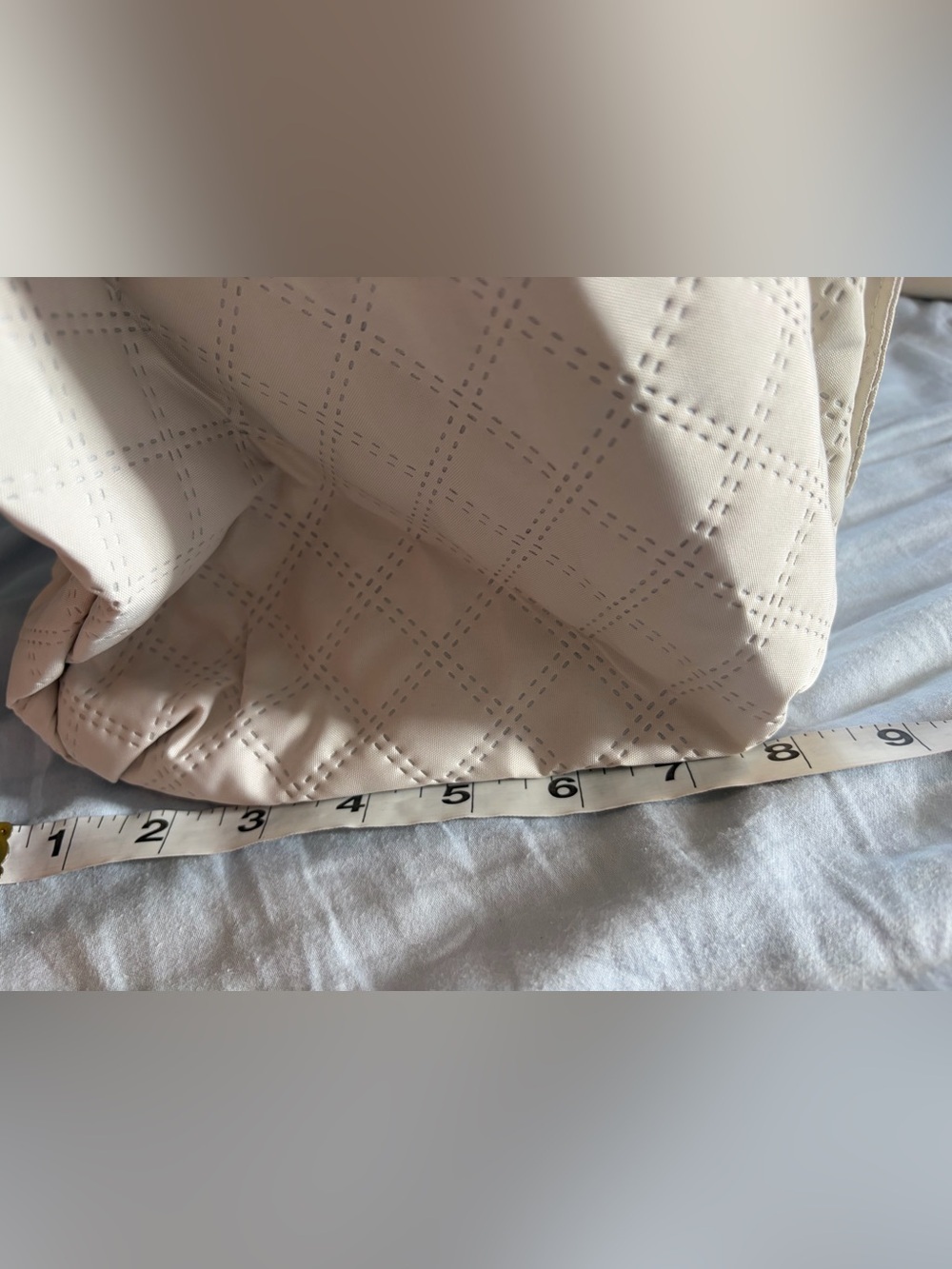 Quilted Cream Travel Duffle Bag - Picture 10 of 12